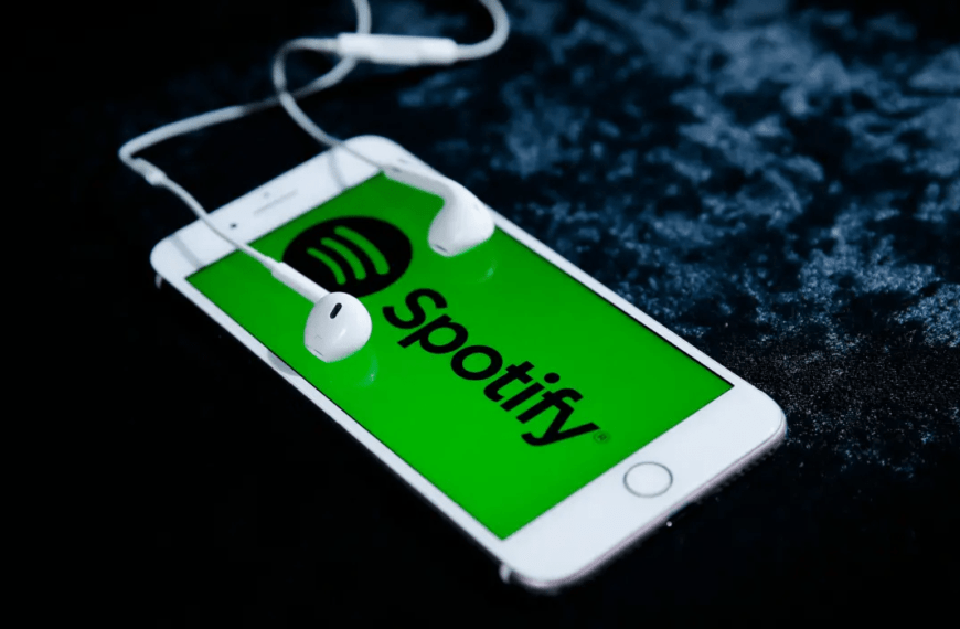 8 methods to fix spotify cant play error feature image